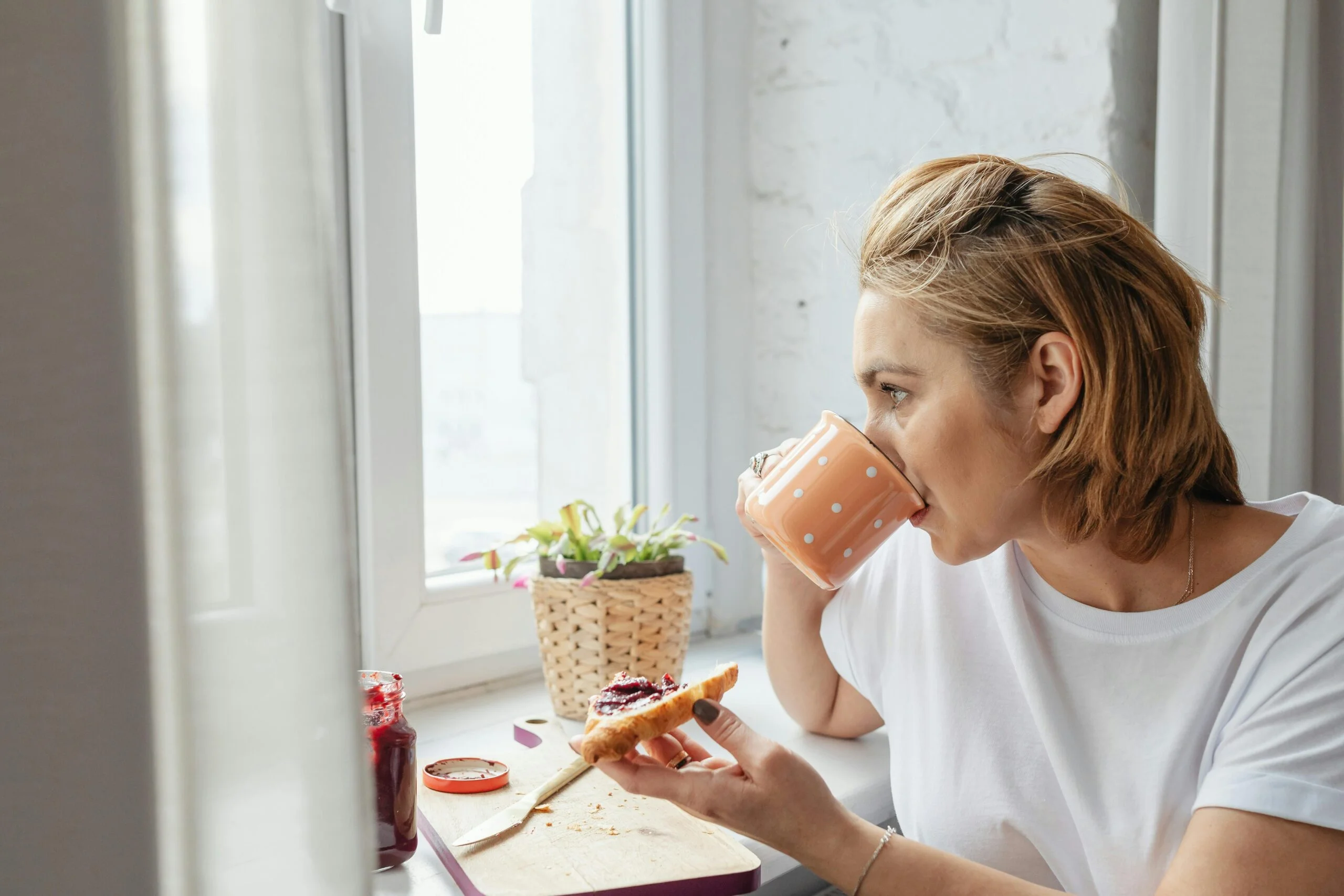 Daily Self-Care Routine for Overwhelmed Moms (That Actually Works)
