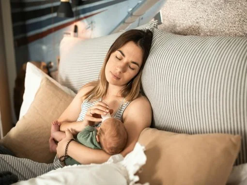 How New Moms Can Sleep Better With a Baby (Realistic Tips That Actually Help) How New Moms Can Sleep Better With a Baby (Realistic Tips That Actually Help)