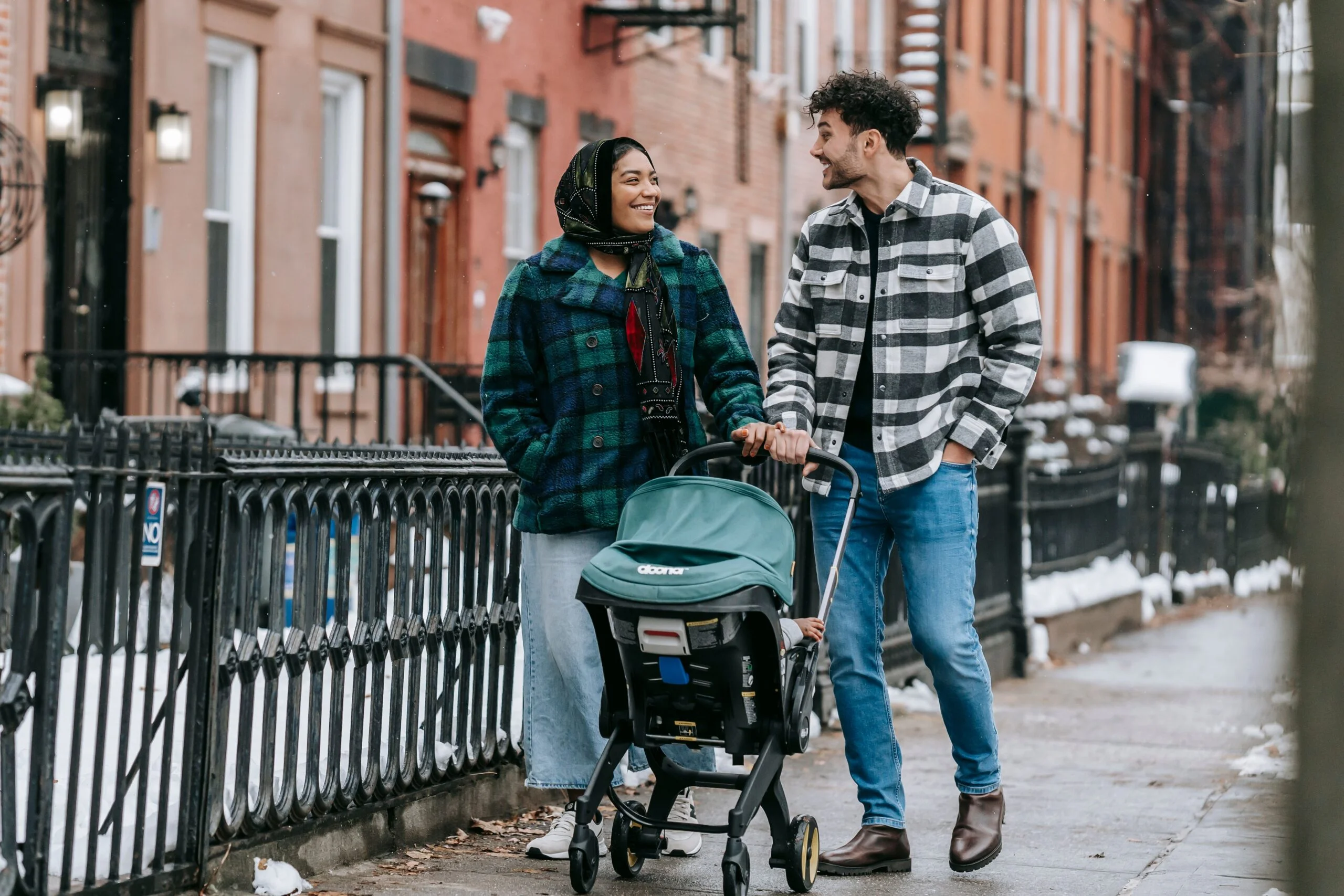 Best Convertible Strollers (2026) | Top Single-to-Double Strollers for Growing Families