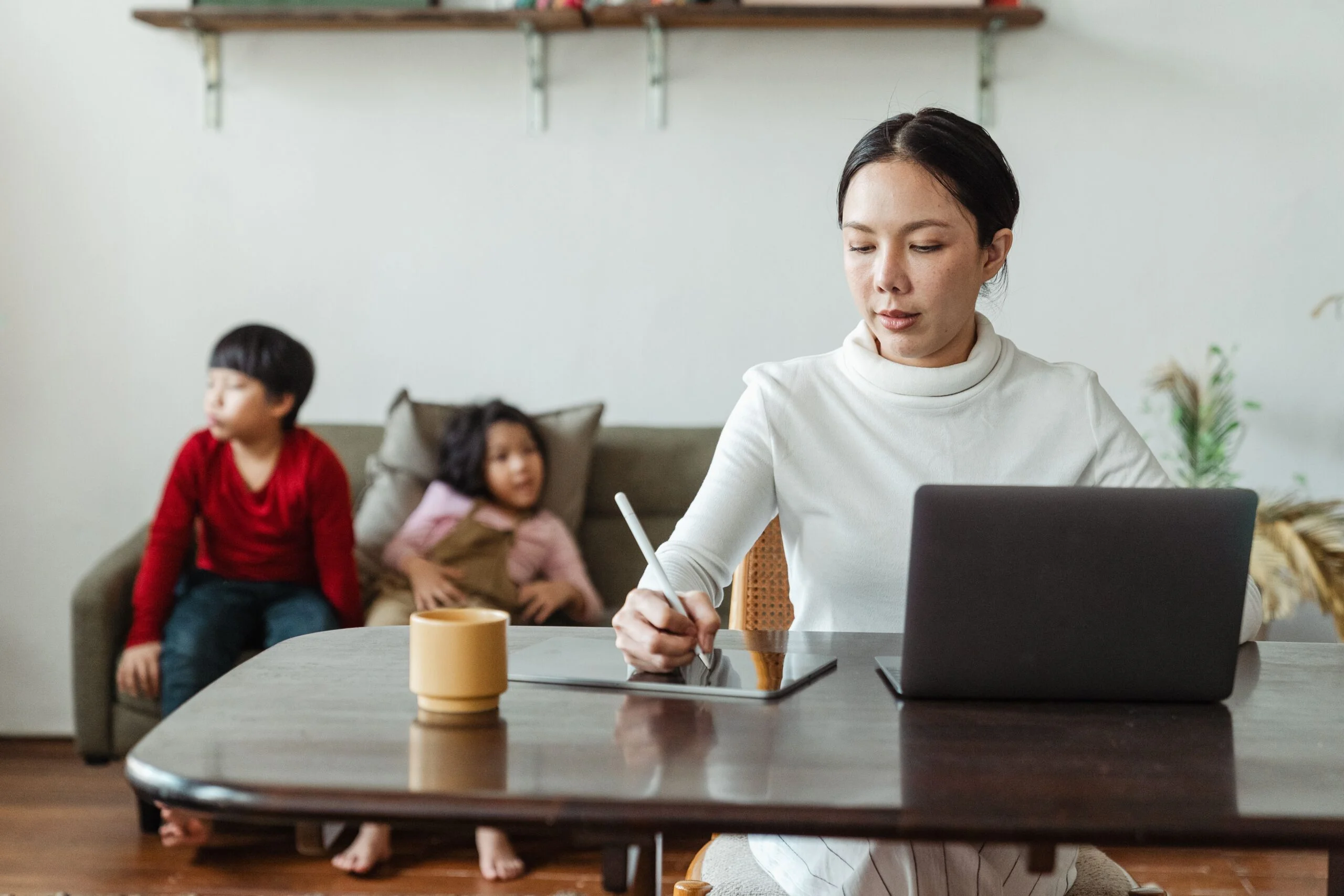 How to Make Mom Life Easier: 25 Simple Mom Hacks